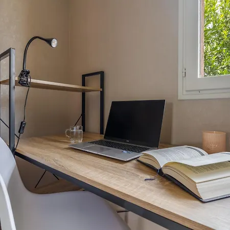 Entre Gare Et Vieux Centre Apartment *